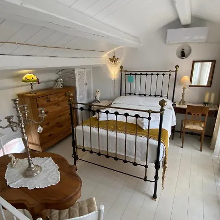 The Little Patio House * Agios Prokopios (Corfu)