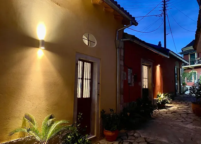 The Little Patio House *